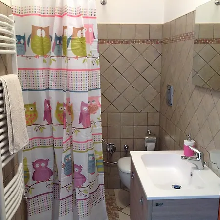 Del Maestro Apartment *